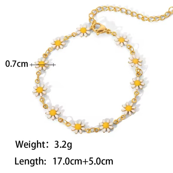 ◾️18K Gold Plated Small Daisy Bracelet - Picture 4 of 7